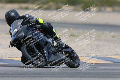 media/Mar-14-2024-Racers Edge (Thu) [[4dba5072a2]]/B Group/Session 3 Turn 4/